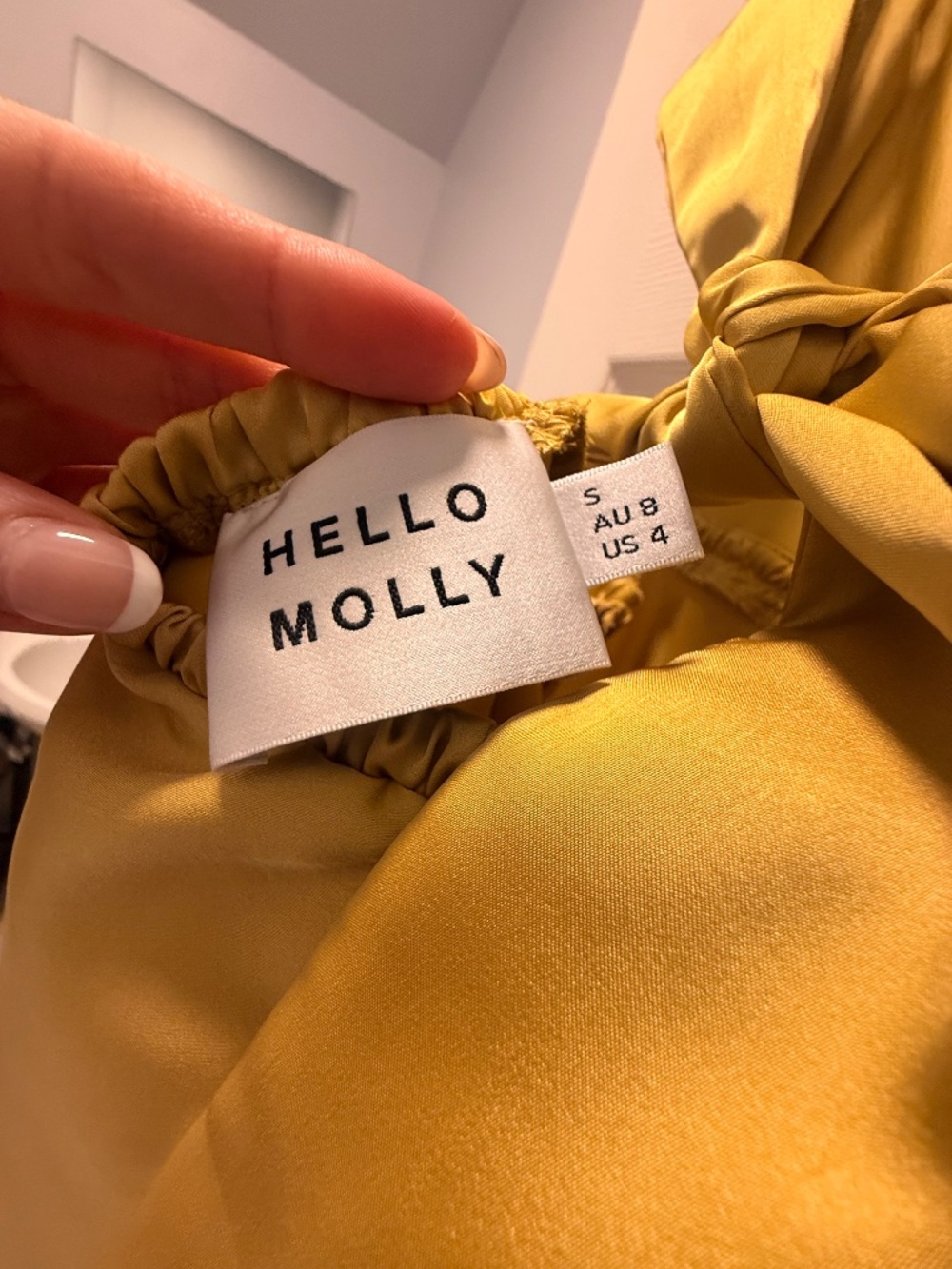 Hello Molly - Picture 3 of 3